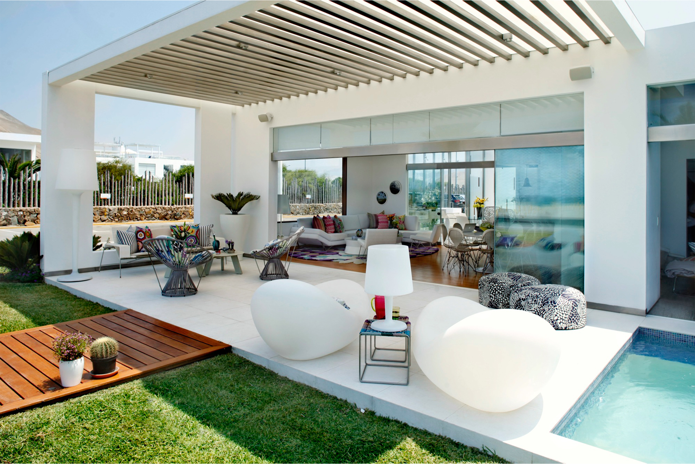 MM BEACH HOUSE